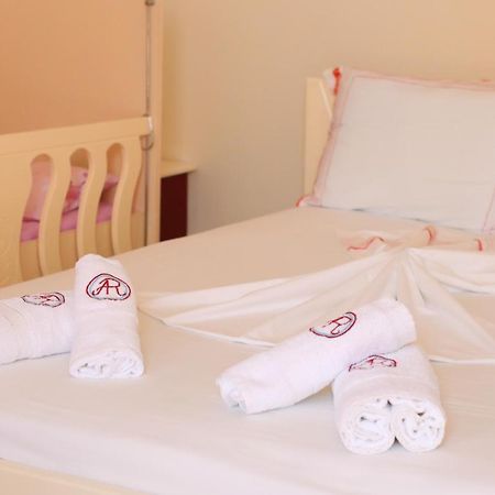 Apartments Vila Roboci Саранде Екстериор снимка