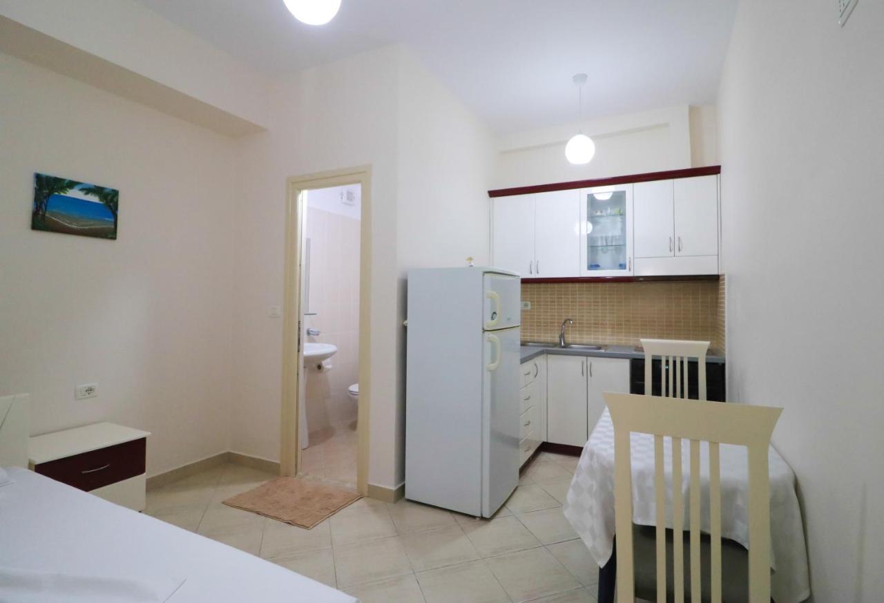 Apartments Vila Roboci Саранде Екстериор снимка