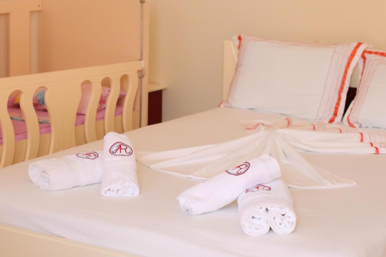 Apartments Vila Roboci Саранде Екстериор снимка