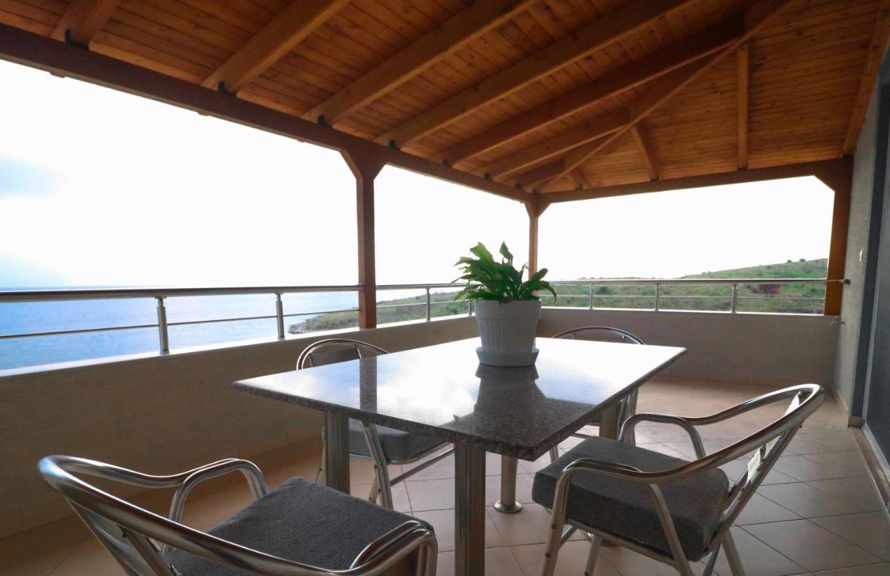 Apartments Vila Roboci Саранде Екстериор снимка