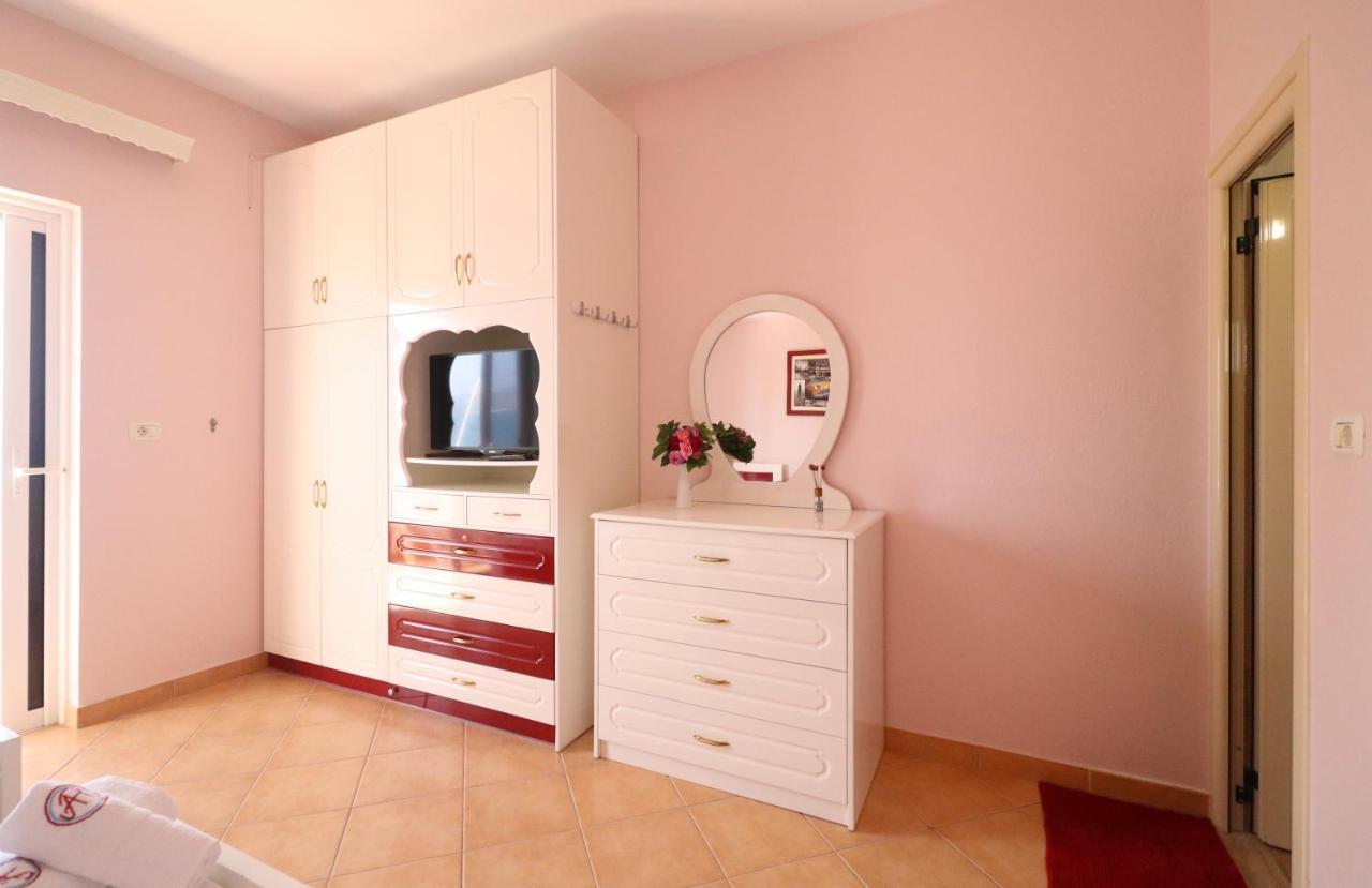 Apartments Vila Roboci Саранде Екстериор снимка