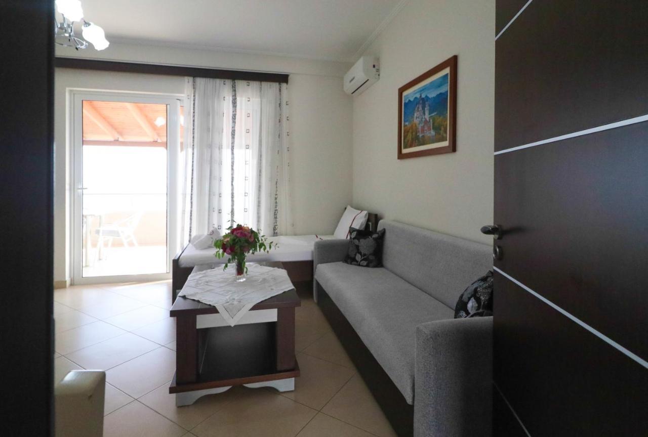 Apartments Vila Roboci Саранде Екстериор снимка